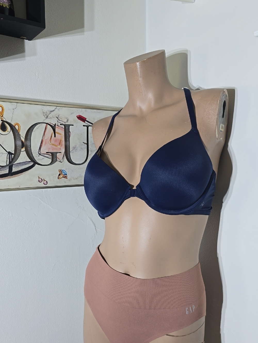 PINK Victorias Secret Wear Everywhere T Shirt Navy Seamless Push-Up Bra 38B NEW
